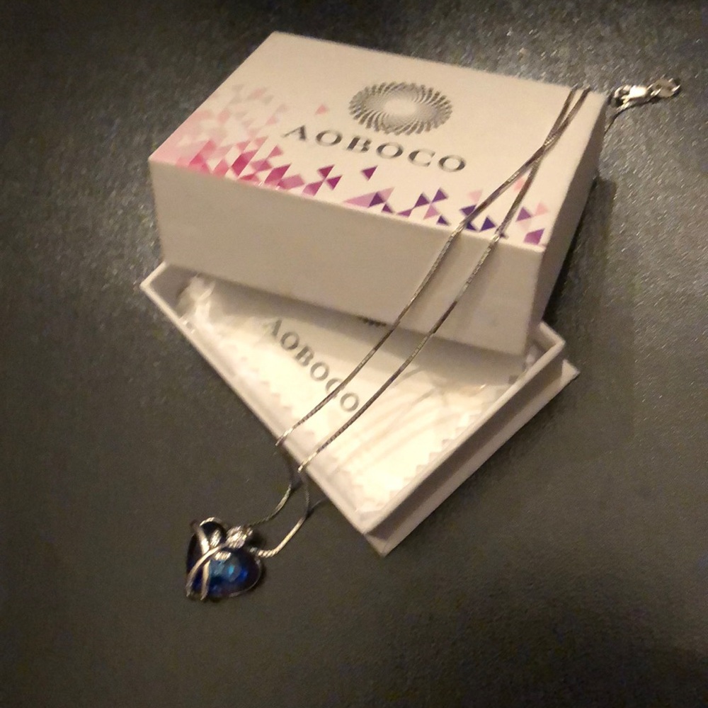 Aoboco Sterling Silver Rose Blue Crystal Heart Necklace